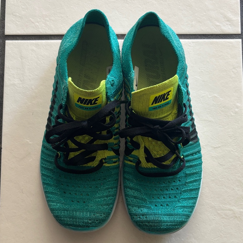 Nike Turquoise and Lime Green Flyknit Shoes